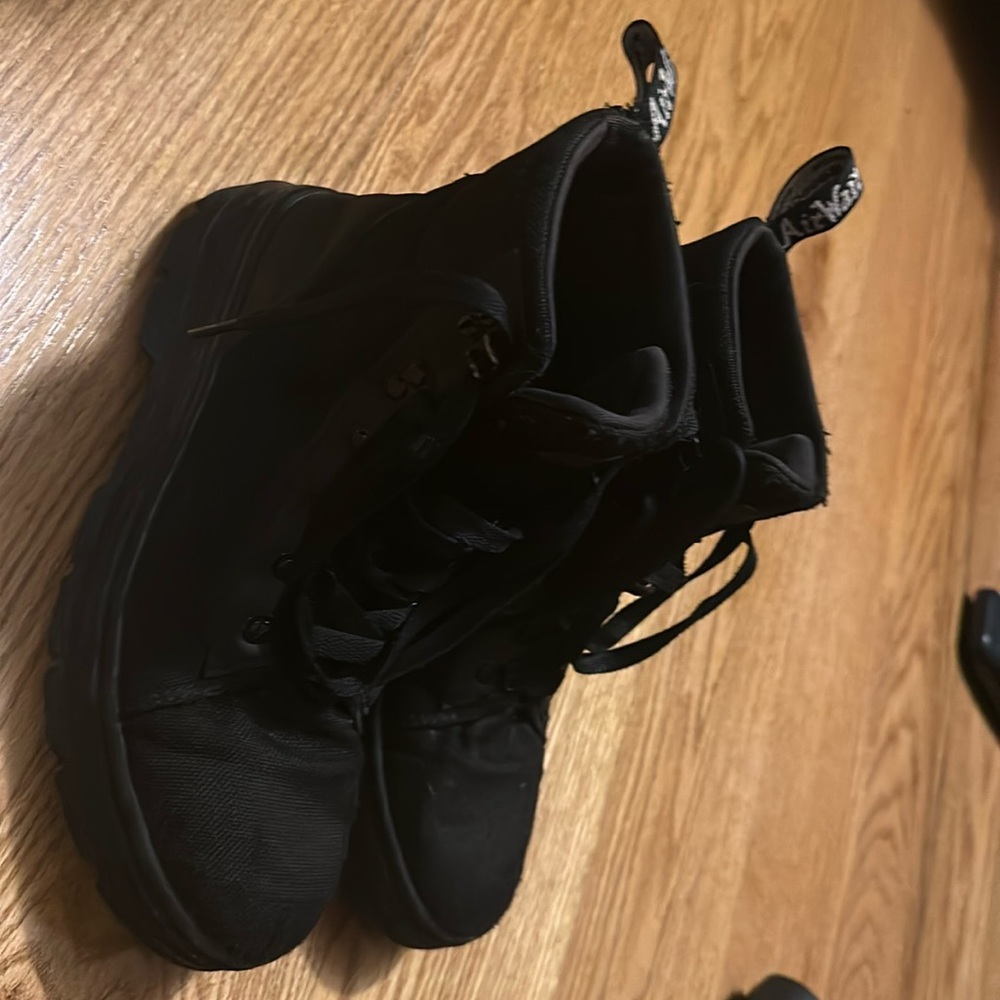 Selling because I don’t wear them